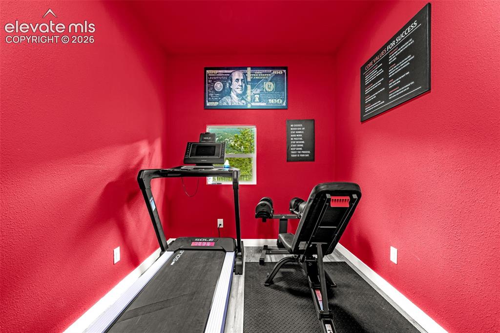 Image 16 of 50: Exercise Room