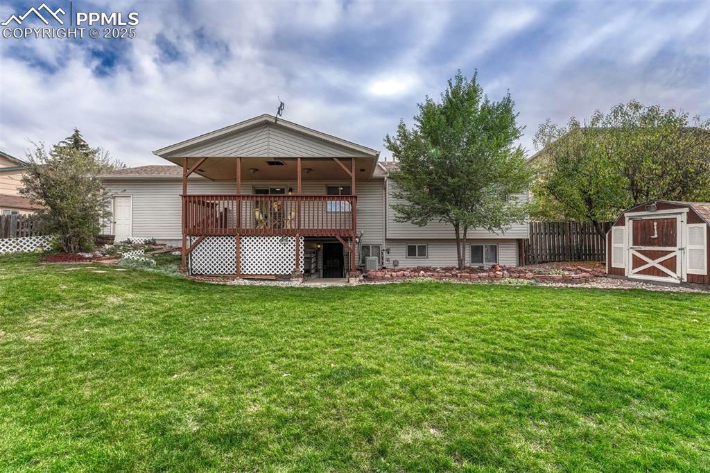 Image 23 of 27: Back of Structure