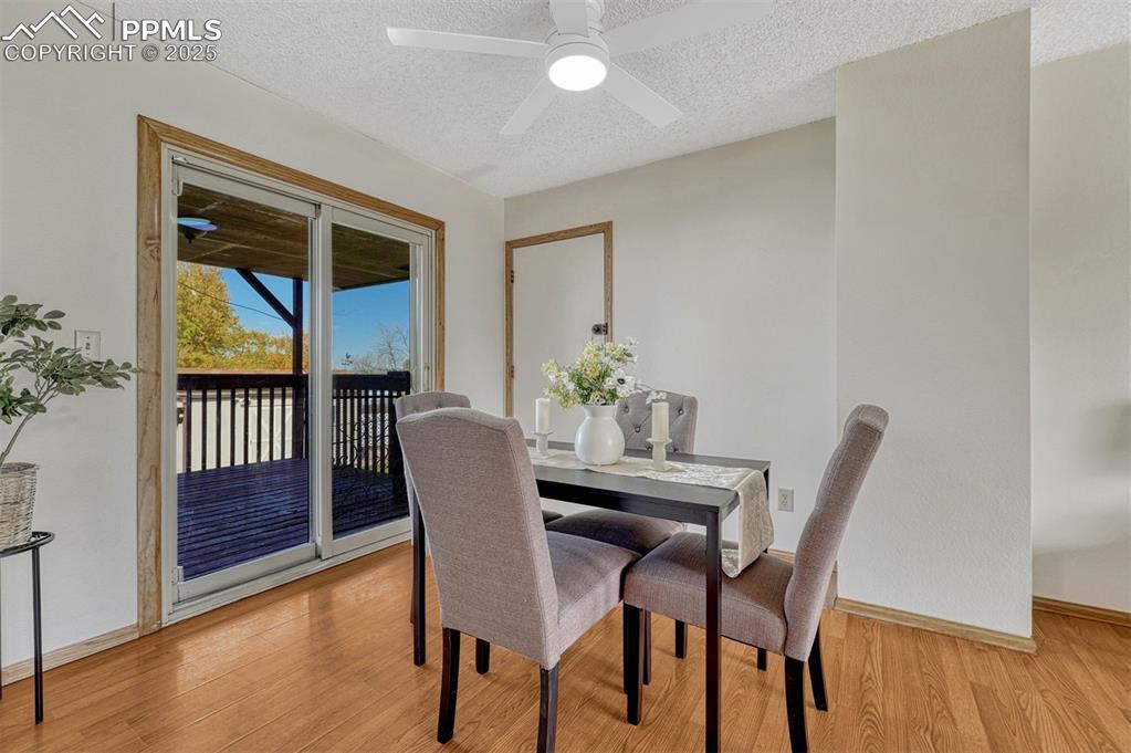 Image 9 of 27: Dining Area