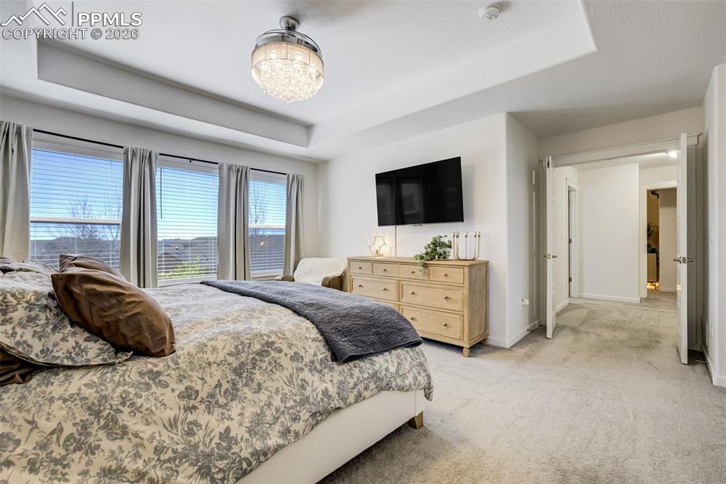 Image 25 of 50: Bedroom