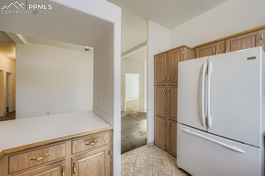 Image 9 of 29: Kitchen