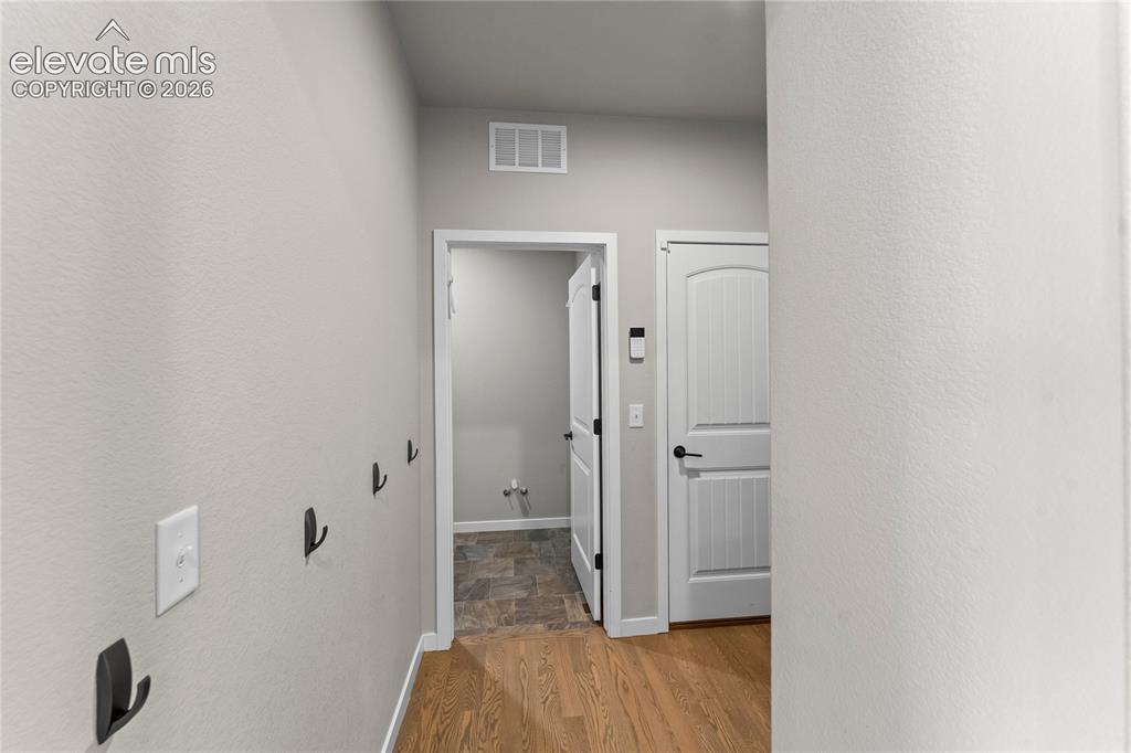 Image 12 of 50: Hallway