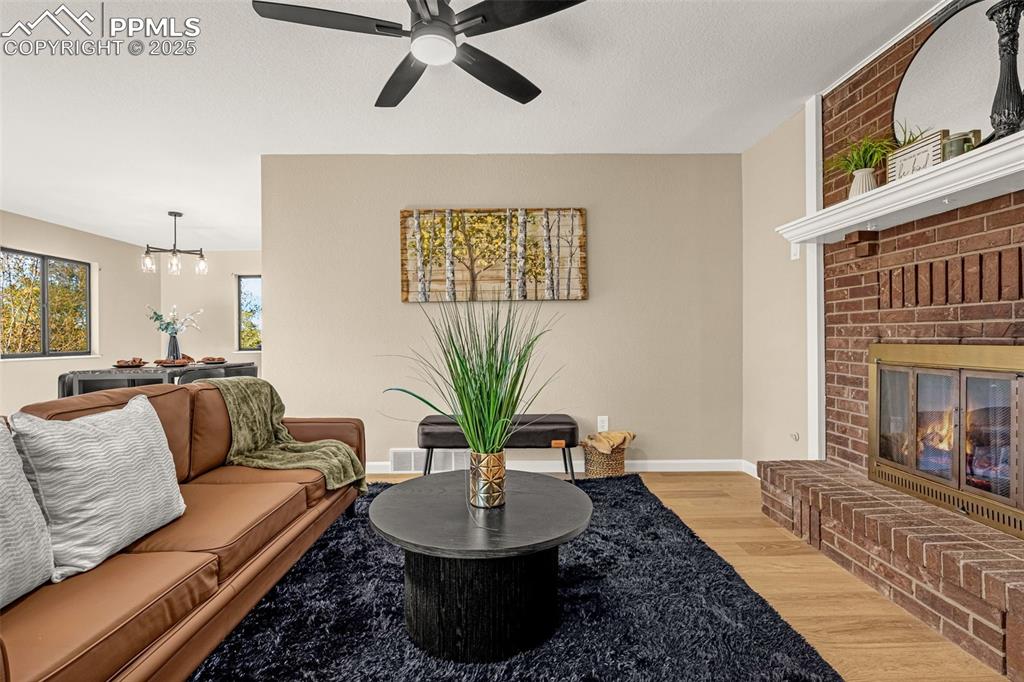 Image 30 of 49: Living Room