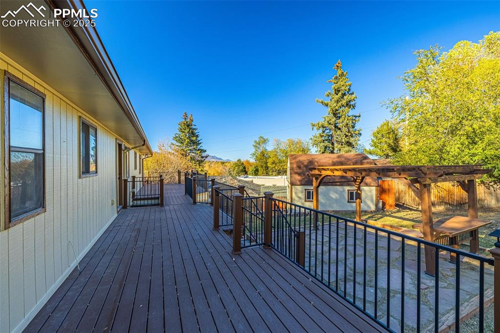 Image 36 of 49: Deck