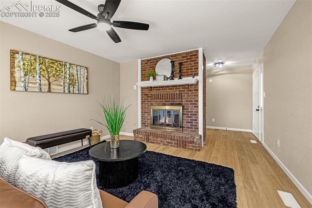 Image 4 of 49: Living Room