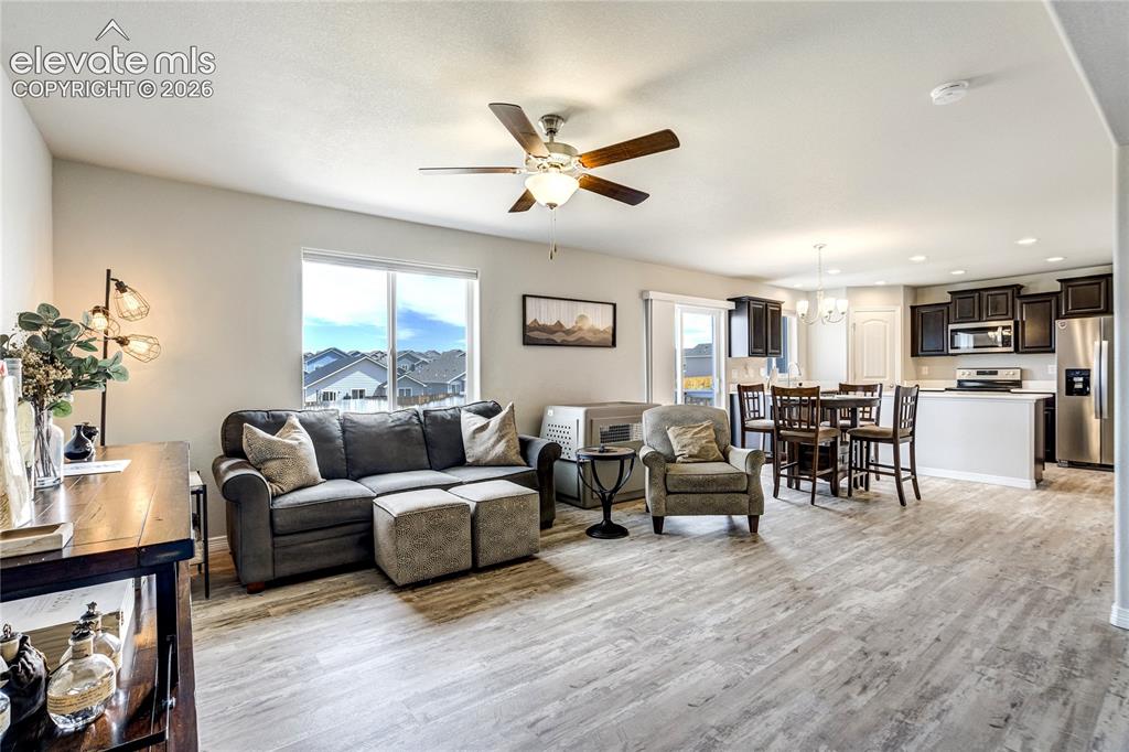 Image 8 of 38: Great Room