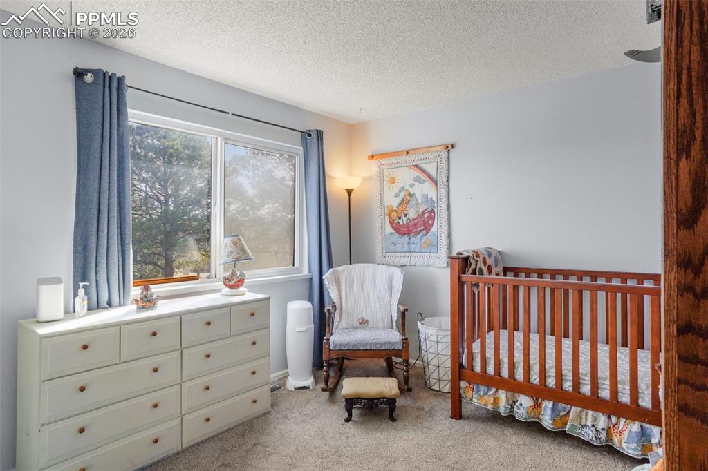 Image 14 of 26: Bedroom