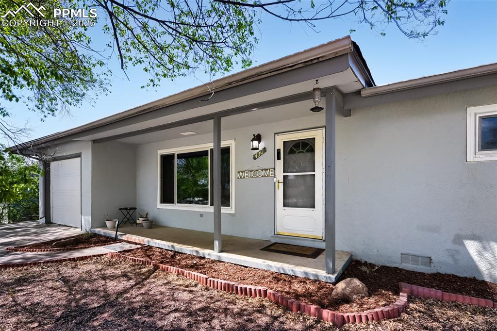 Image 1 of 28: Entry