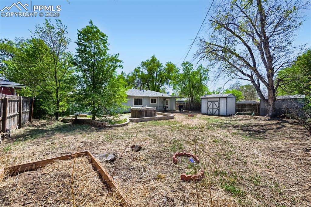 Image 26 of 28: Back of Structure