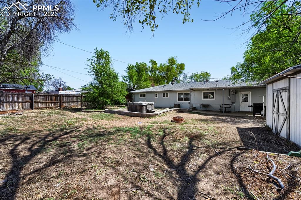 Image 27 of 28: Back of Structure