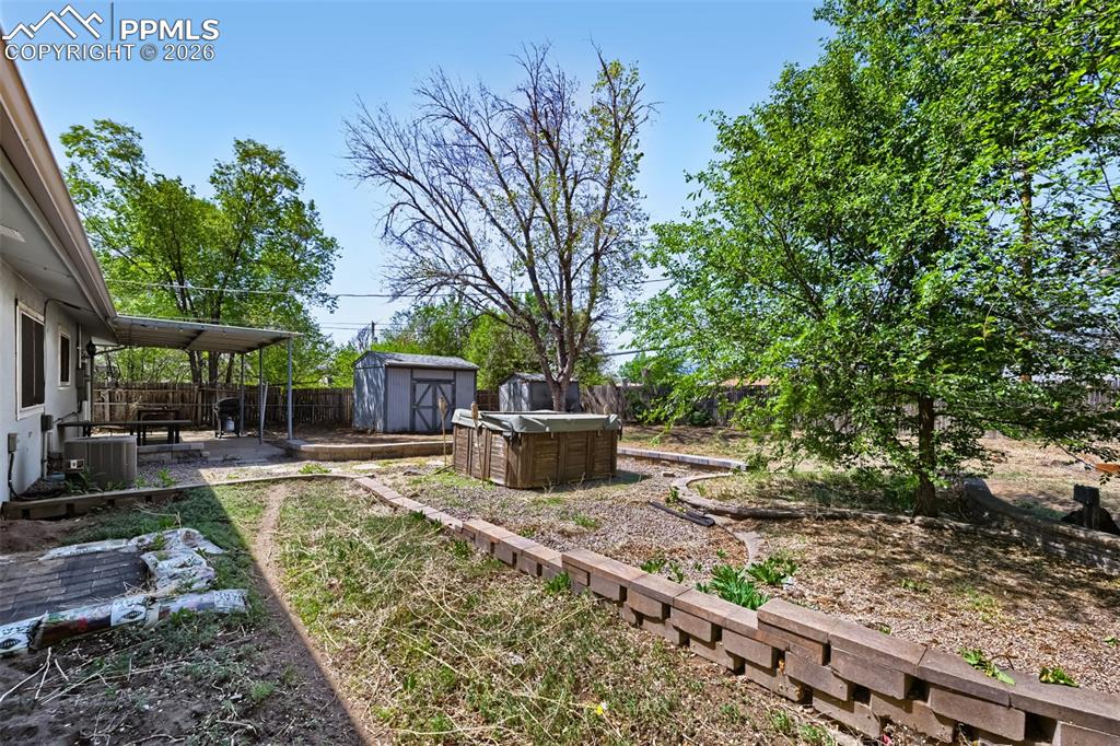 Image 28 of 28: Yard