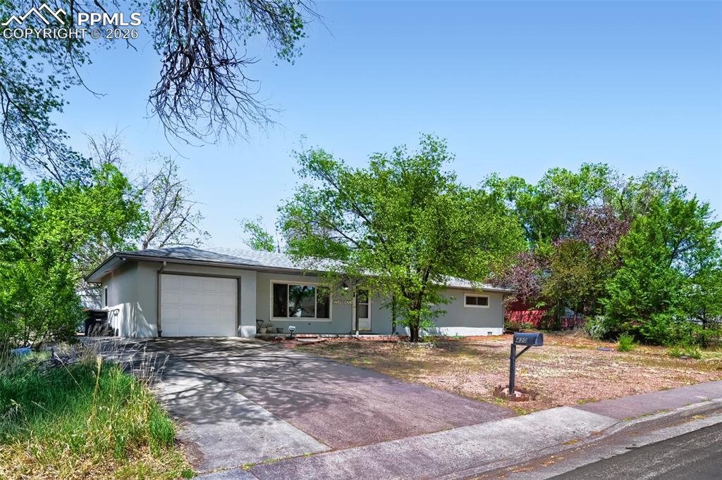 Image 3 of 28: Front of Structure