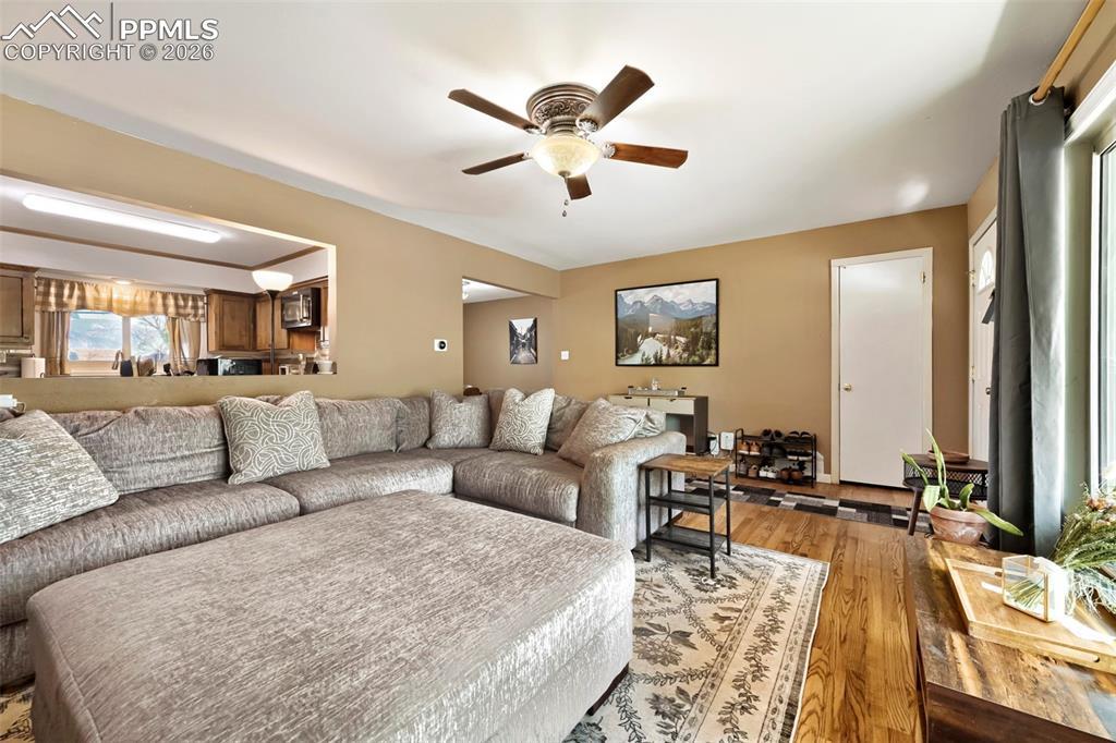 Image 6 of 28: Living Room