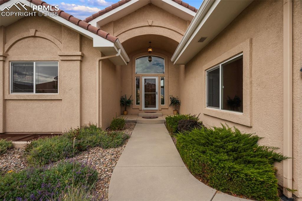 Image 2 of 44: Entry