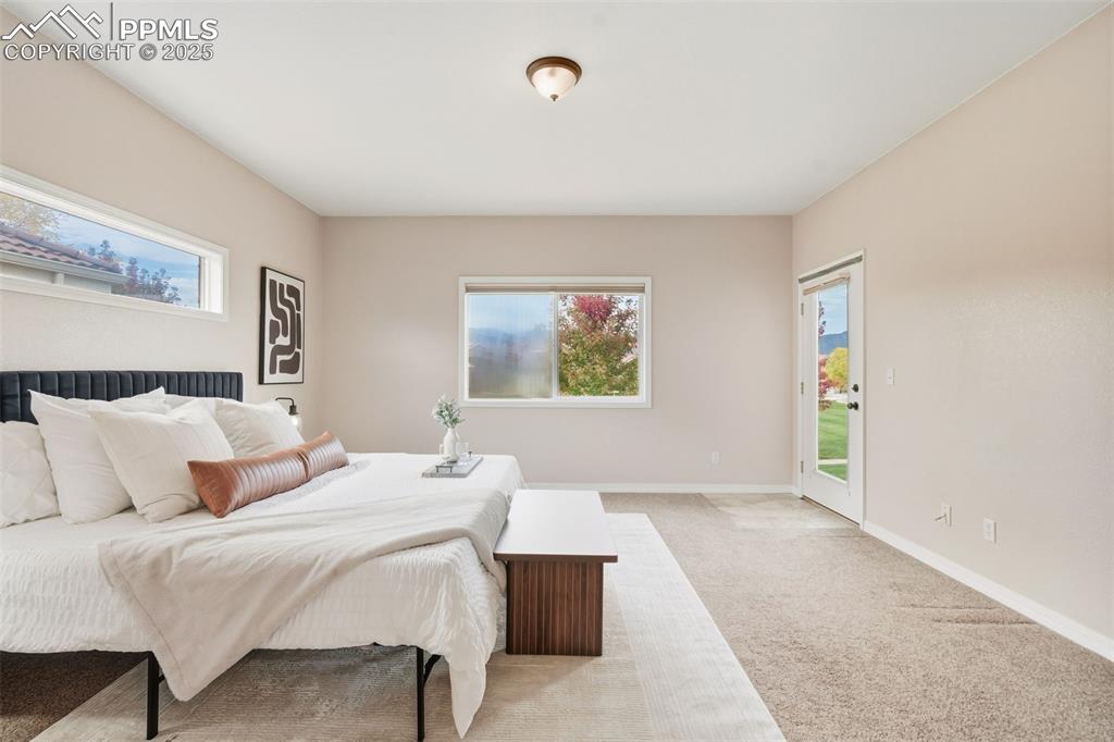 Image 20 of 44: Bedroom