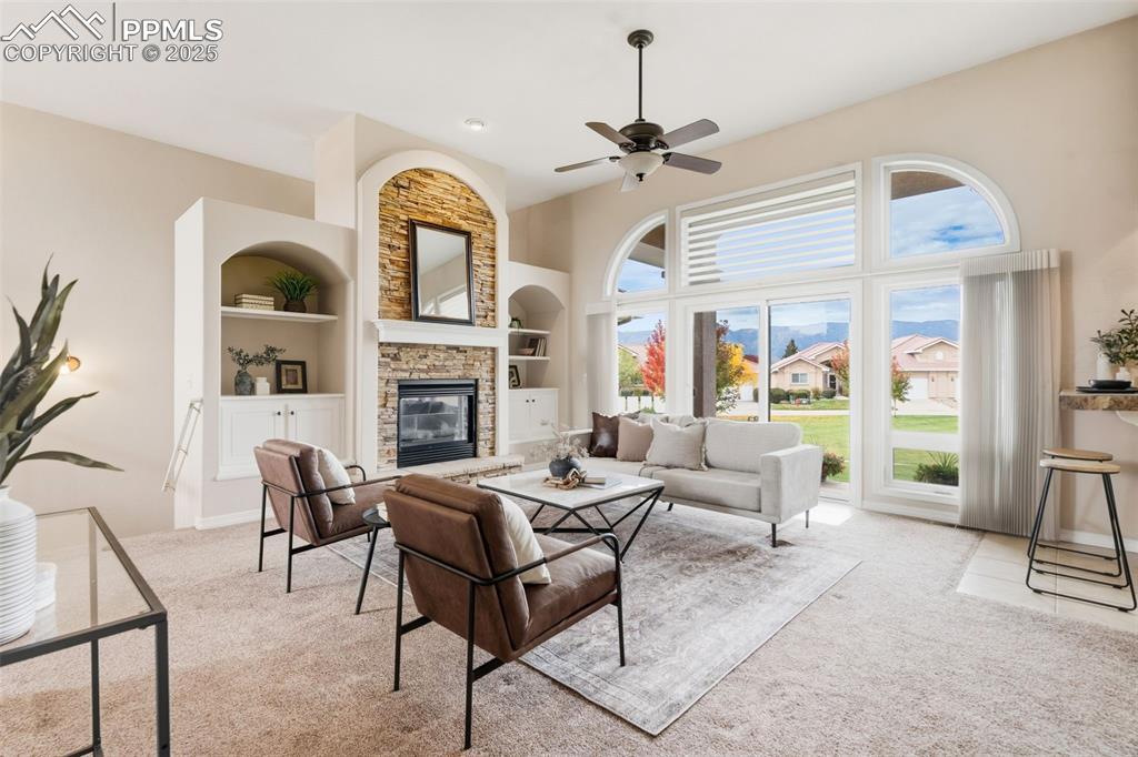 Image 4 of 44: Living Room