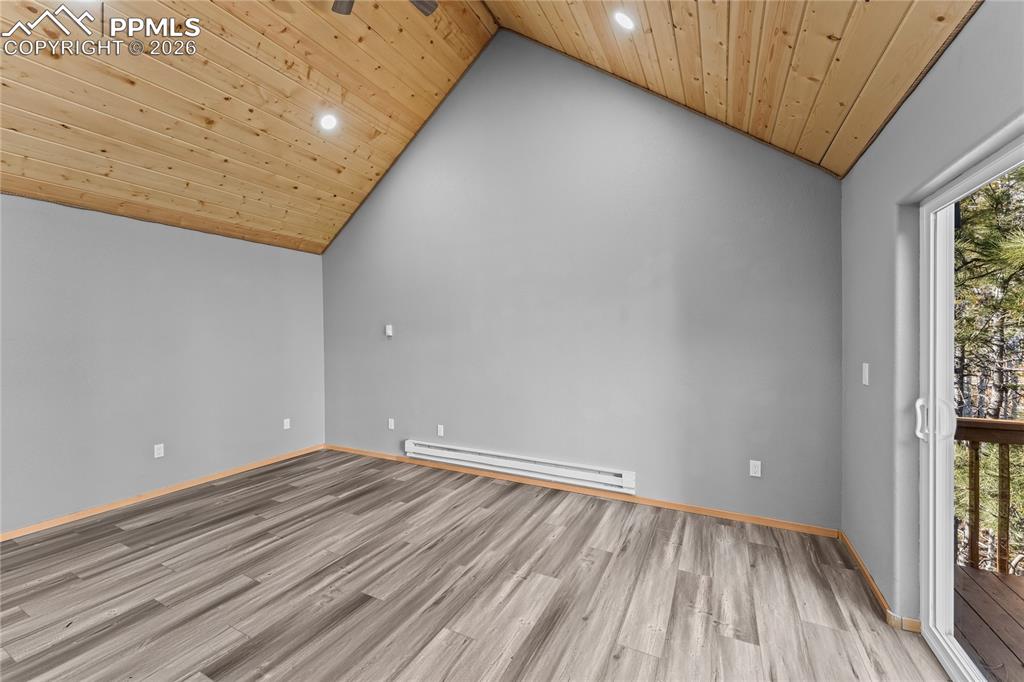 Image 13 of 29: Bedroom