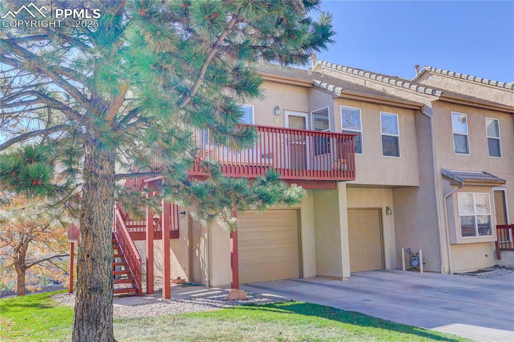 Image 13 of 14: Attached garage