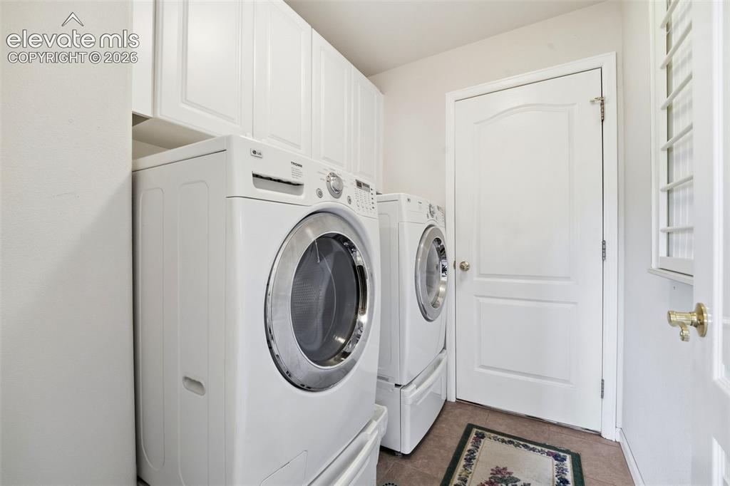 Image 22 of 47: Laundry