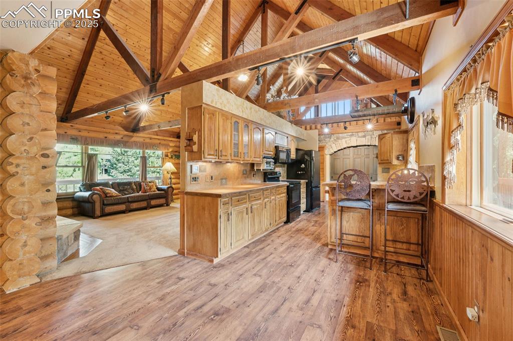 Image 11 of 47: Kitchen with a pantry