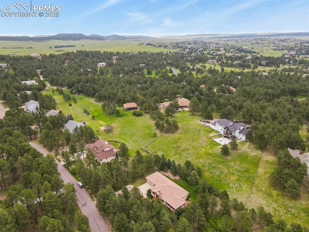 Image 45 of 48: View of property location