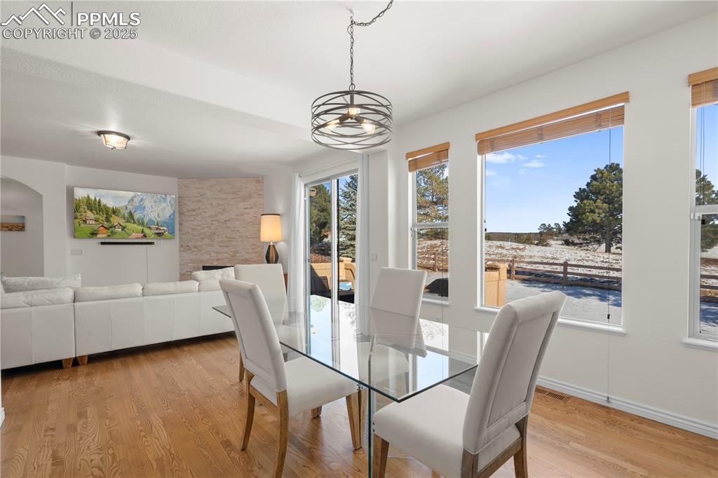 Image 8 of 46: Living Room