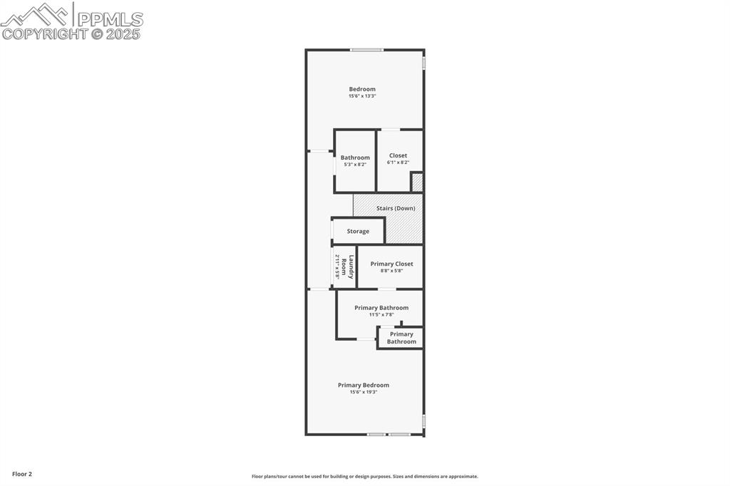Image 27 of 27: View of room layout