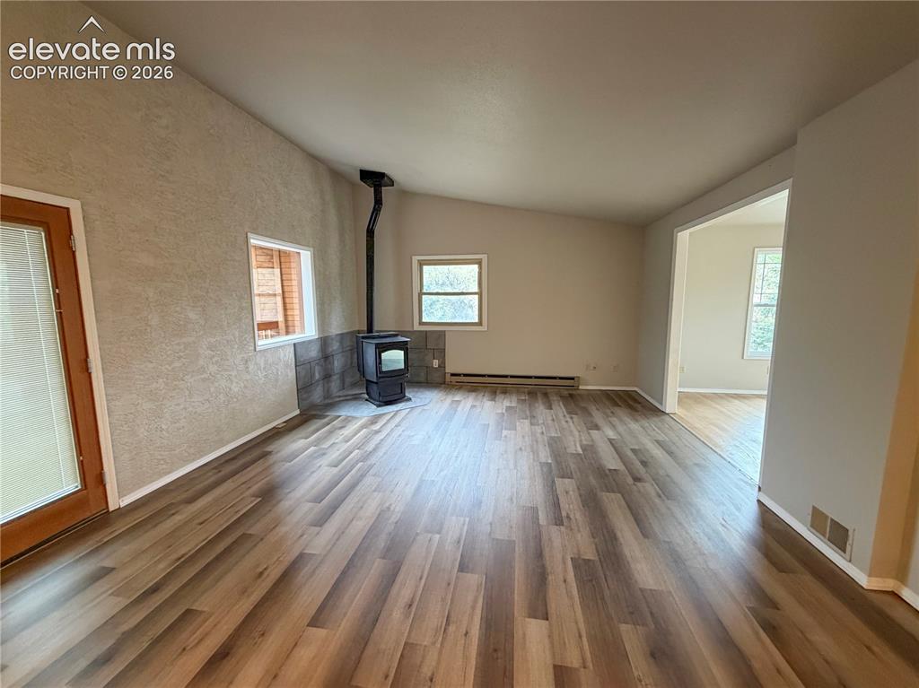 Image 14 of 35: Living Room