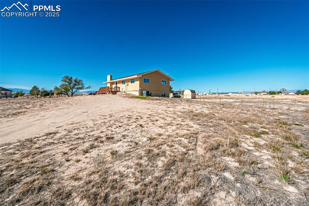 Image 29 of 34: Back of Structure