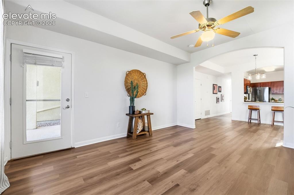 Image 8 of 25: Living Room