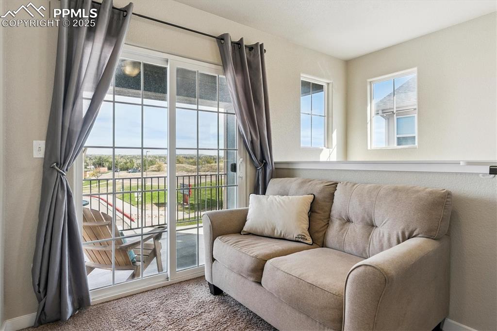 Image 22 of 50: Sitting Room