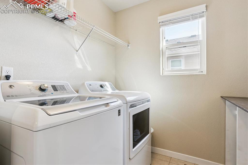 Image 27 of 50: Laundry