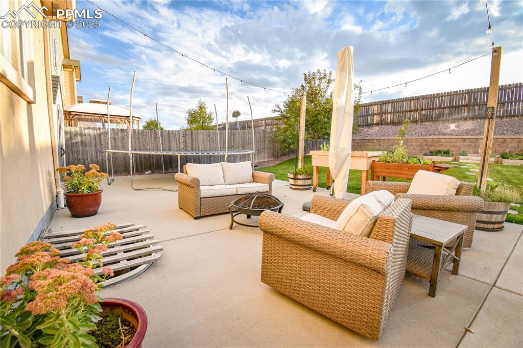 Image 45 of 50: Patio