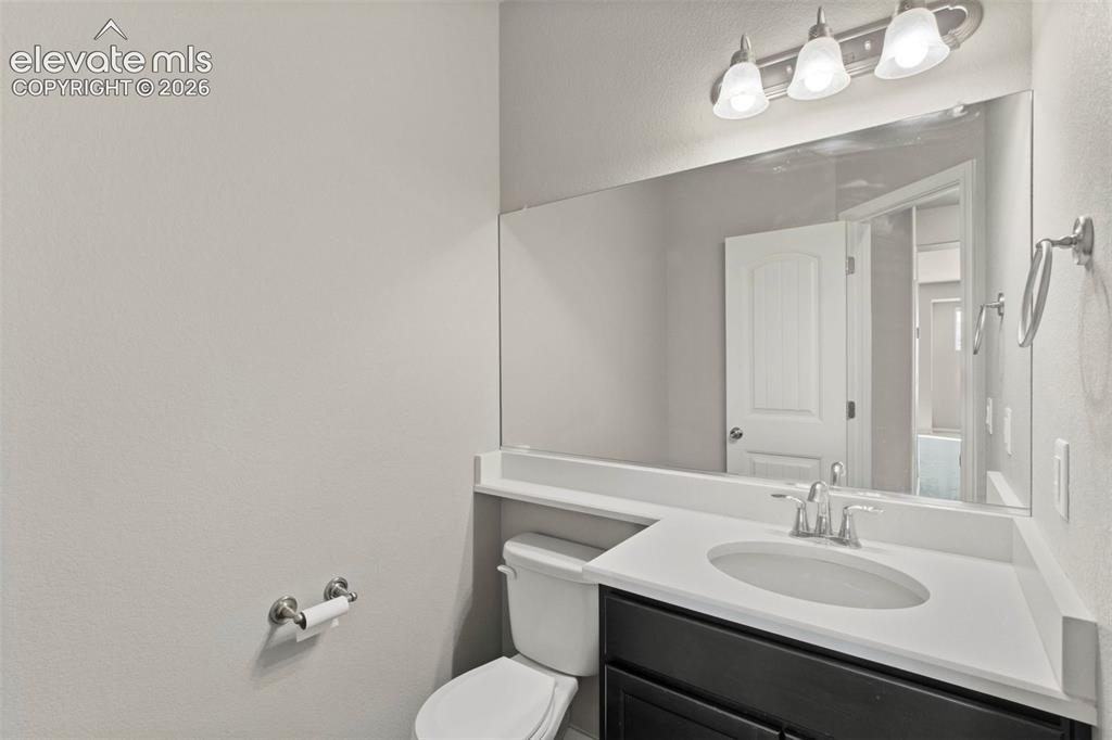 Image 13 of 45: Bathroom