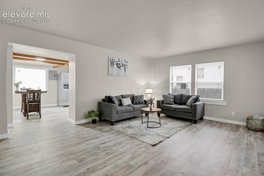 Image 14 of 41: Living Room