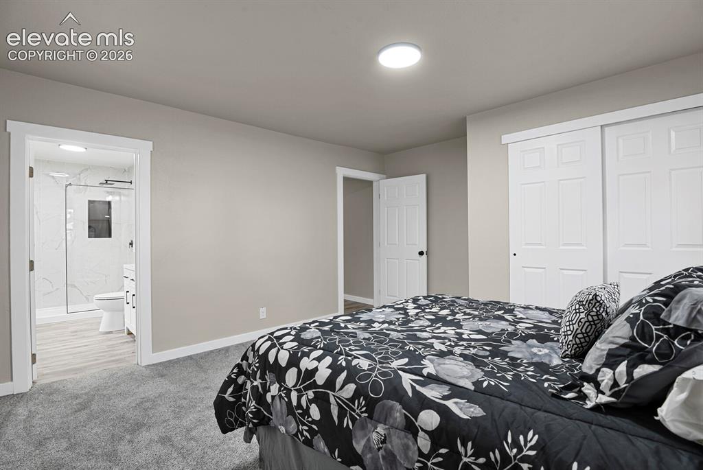 Image 24 of 41: Bedroom