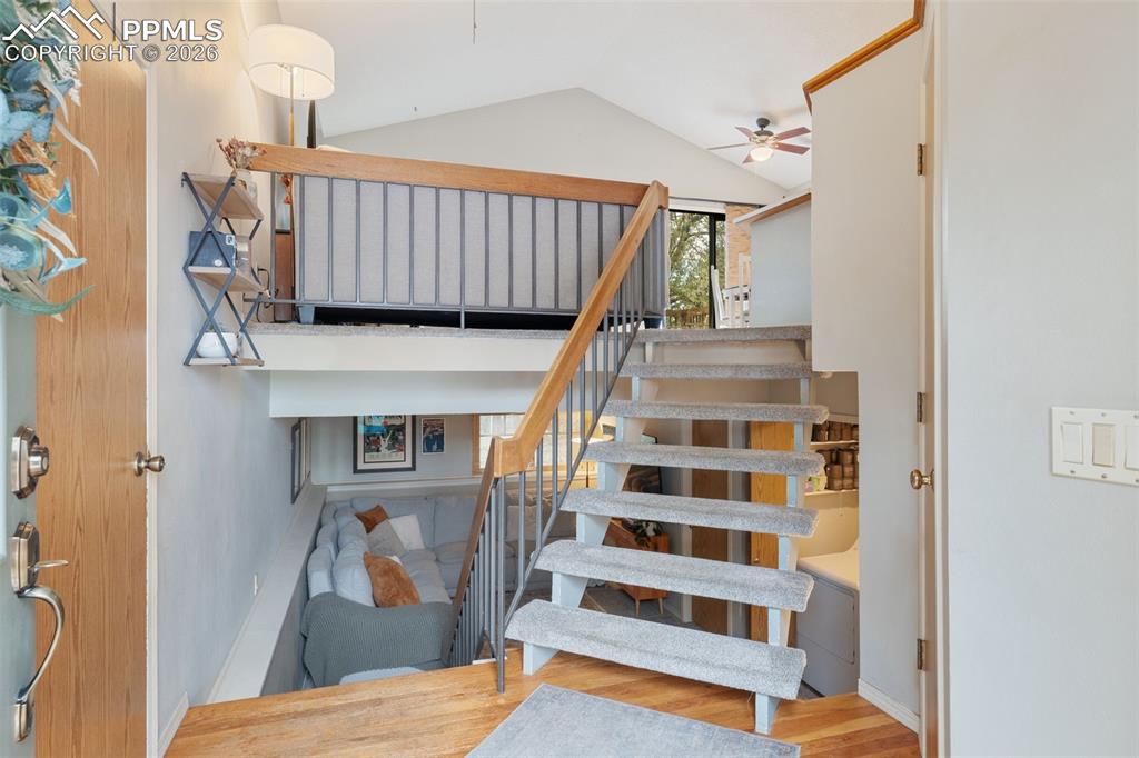 Image 2 of 34: Entry