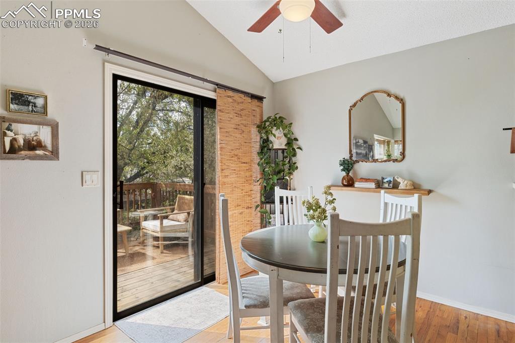 Image 9 of 34: Dining Area