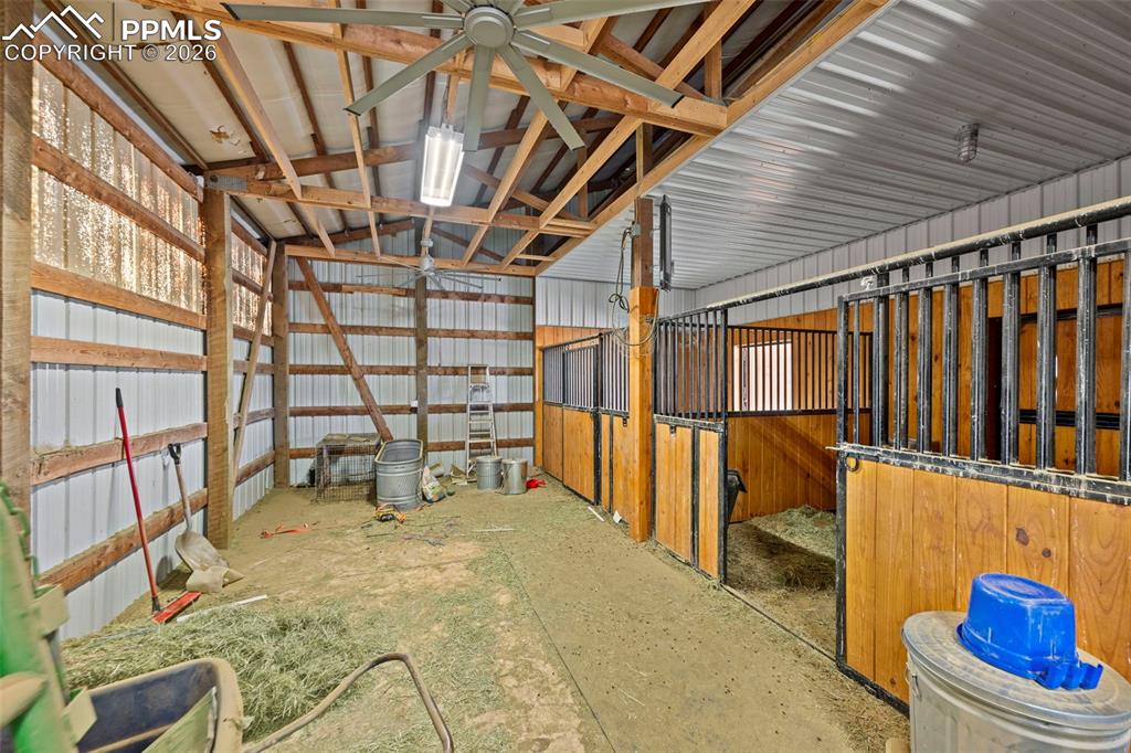 Image 35 of 47: Stable