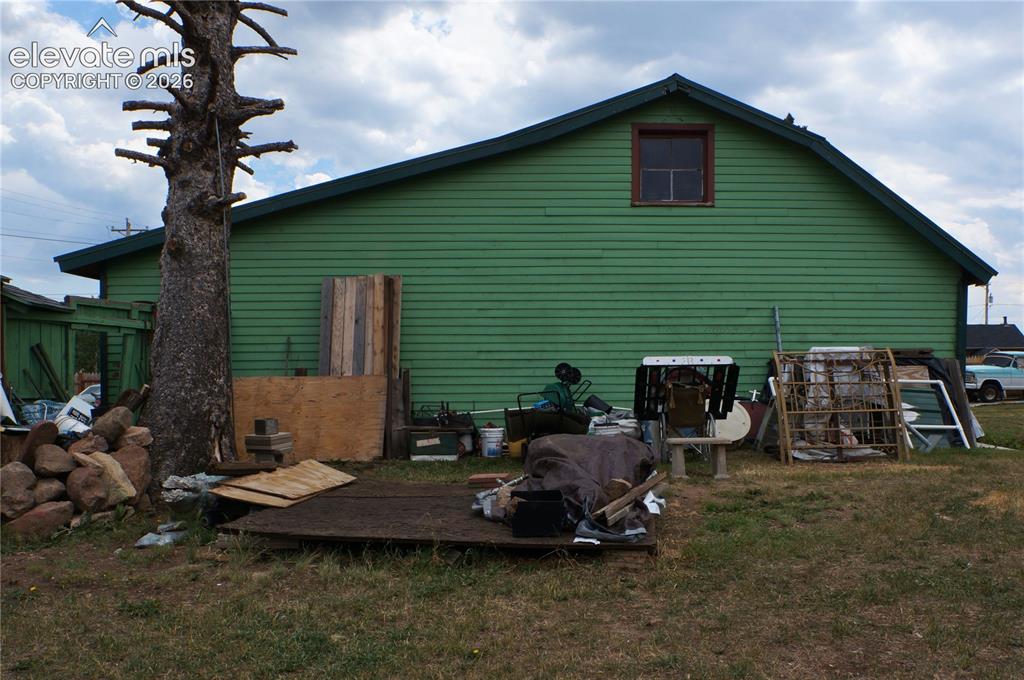 Image 39 of 48: Back of Structure