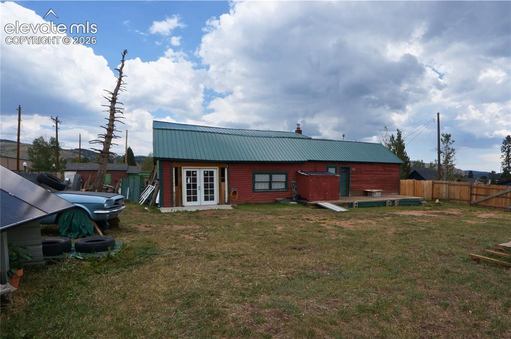 Image 46 of 48: Back of Structure
