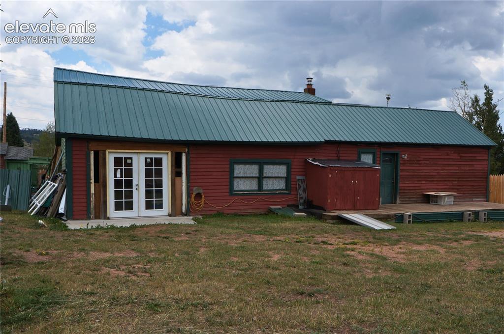 Image 47 of 48: Back of Structure