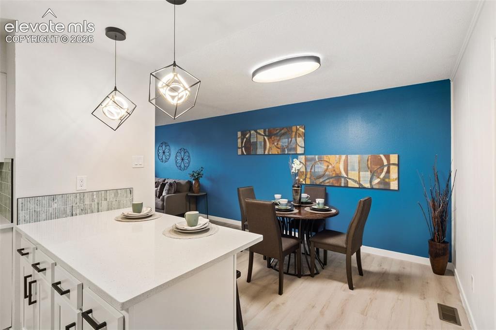 Image 9 of 44: Dining Area