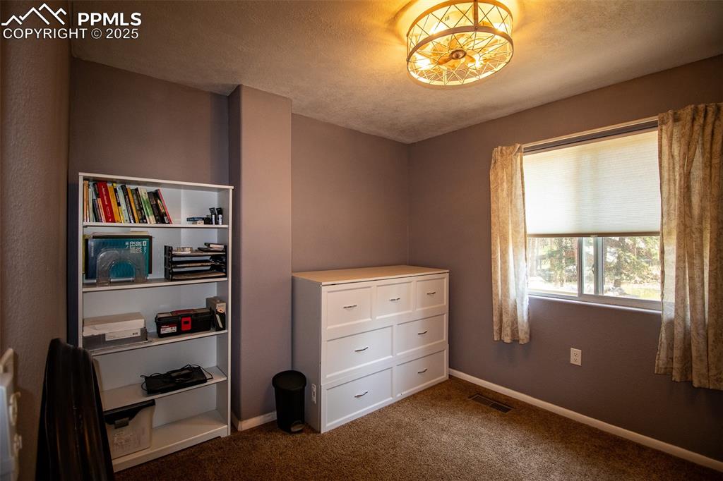 Image 16 of 29: Bedroom