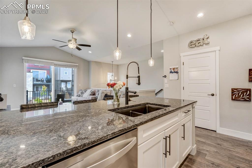 Image 14 of 36: Kitchen