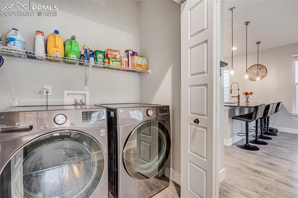 Image 16 of 36: Laundry