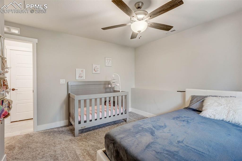 Image 29 of 36: Bedroom