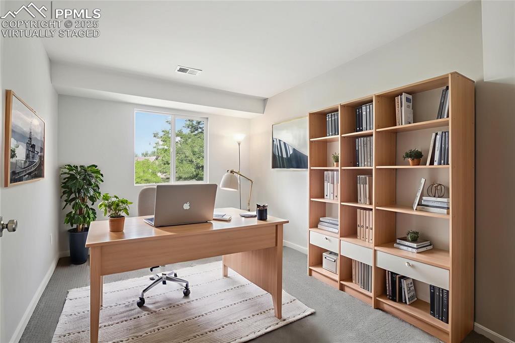 Image 3 of 24: Virtually staged