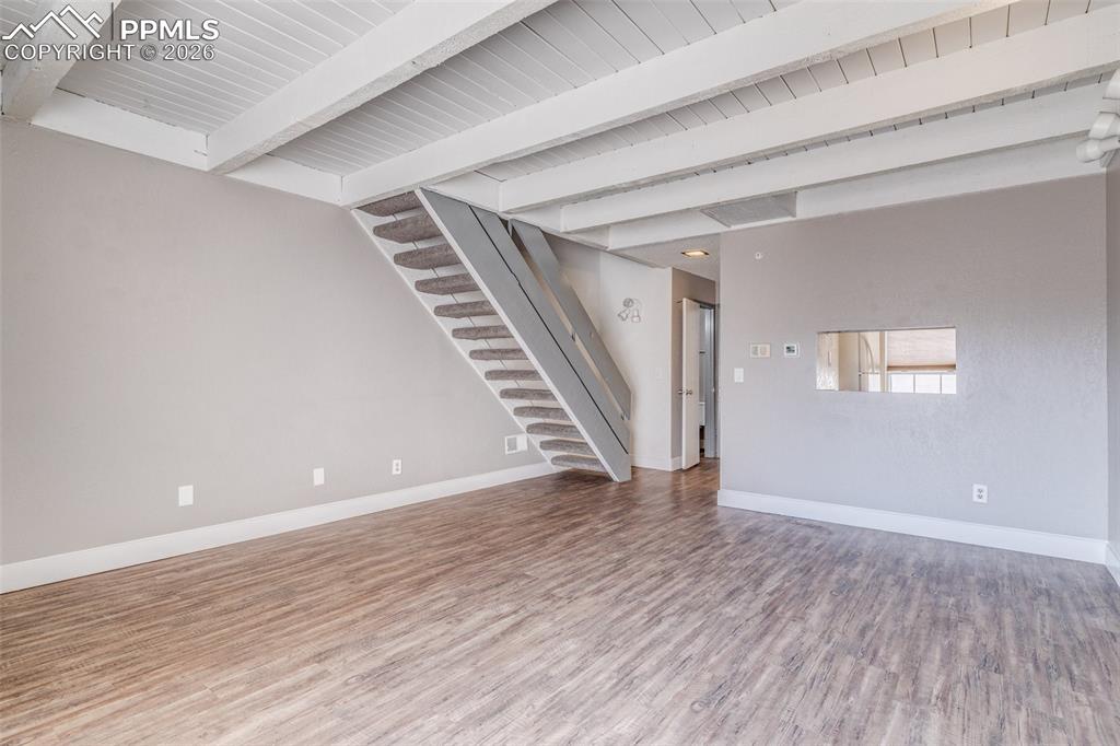 Image 11 of 24: Living Room