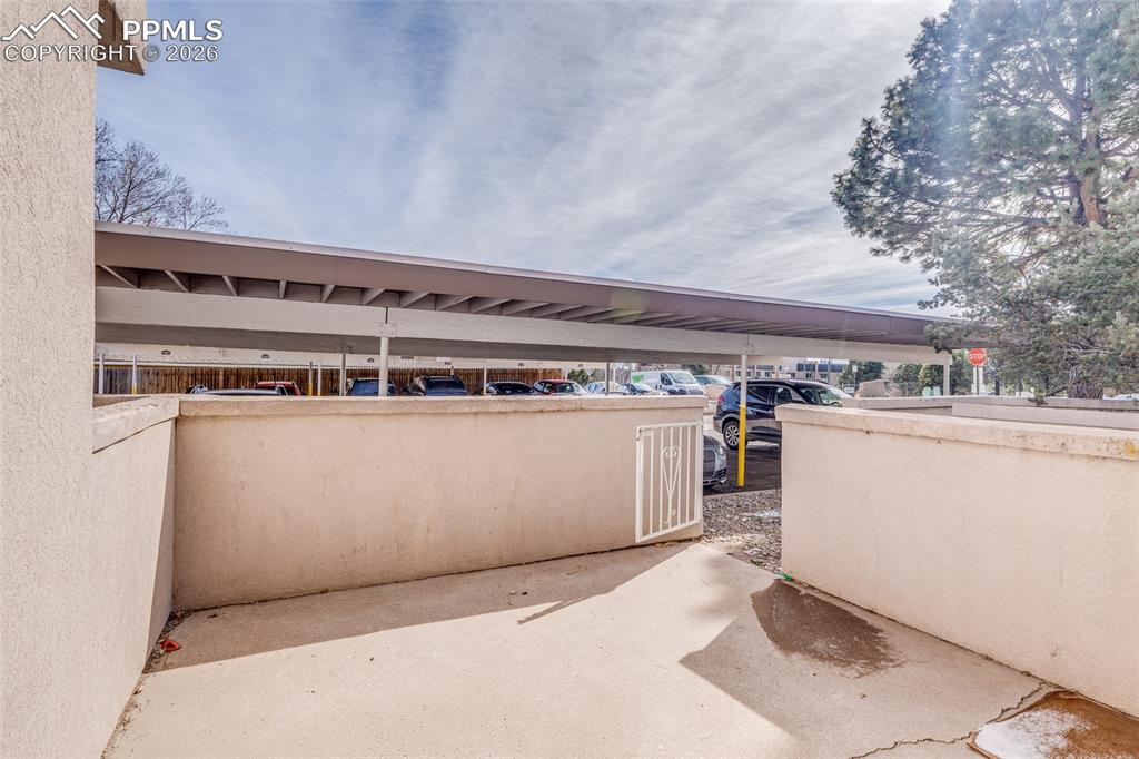 Image 23 of 24: Patio